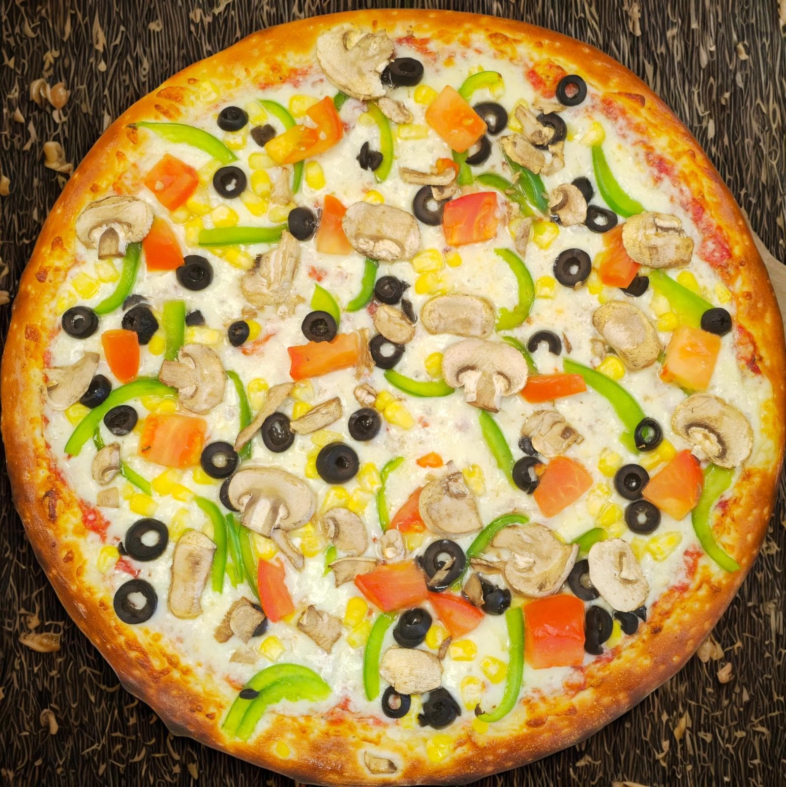 One Large Pizza - 3 Toppings + 2 Drinks + 2 Dips